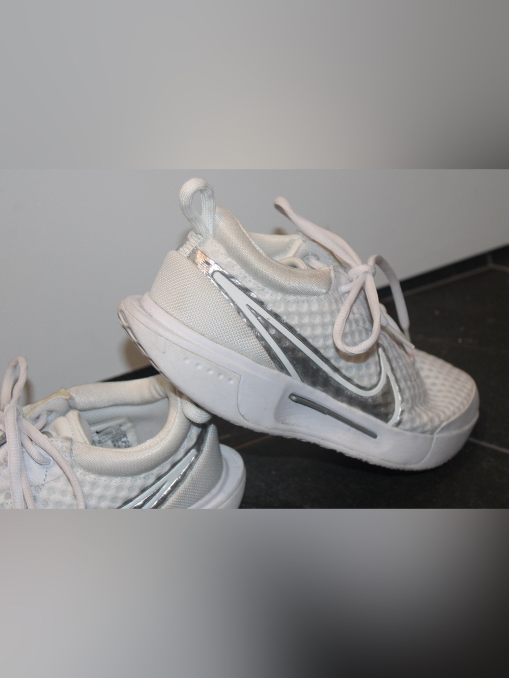 NikeCourt Zoom Pro Women's Hard Court Tennis Shoes - Size 6.5
